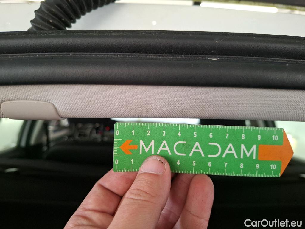  Renault  Megane  IV Berline 5 ptes. Société Air Nav 1.5 dCi 90CV BVM6 E6 #19