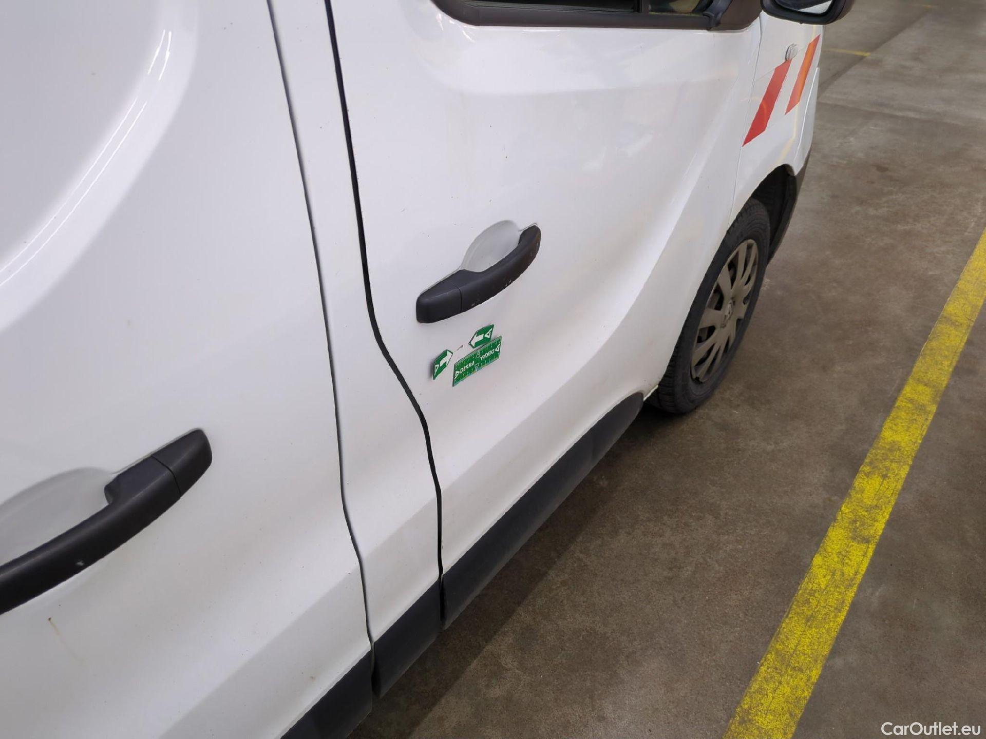  Renault  Trafic  Furgon Grand Confort L1H1 1200 1.6 dCi 125CV BVM6 E6 #25