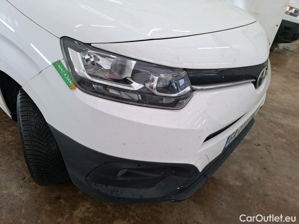  Toyota  Proace TOYOTA  City / 2019 / 4P / Fourgonnette 1.5 Medium 100 D-4D Business #16