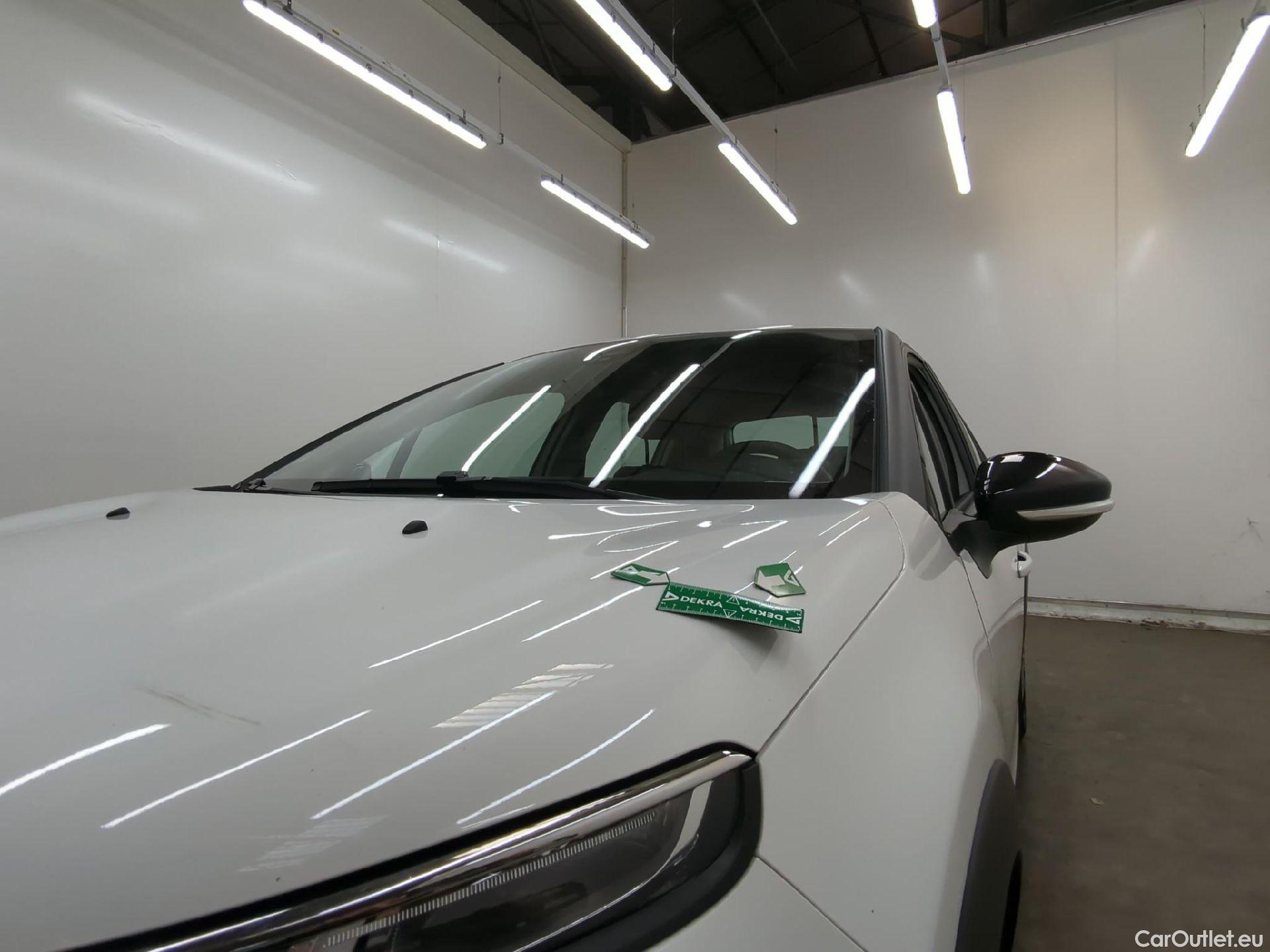  Citroen  C3  Société Feel 1.5 BlueHDI 100CV BVM6 E6d #3