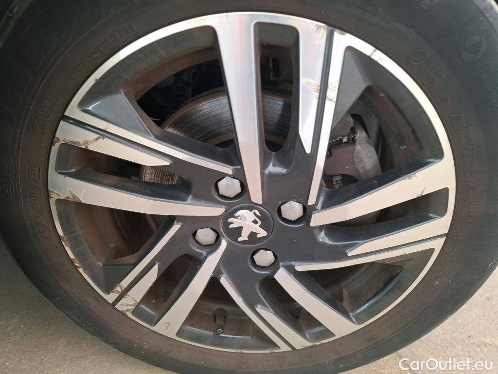  Peugeot  208  Allure Business 1.5 HDi 100CV BVM6 E6d #2