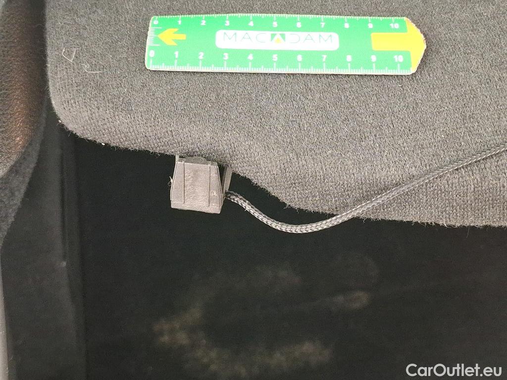  Bmw  X2 Série  sDrive 18i Lounge 1.5 135CV BVA7 E6d #28