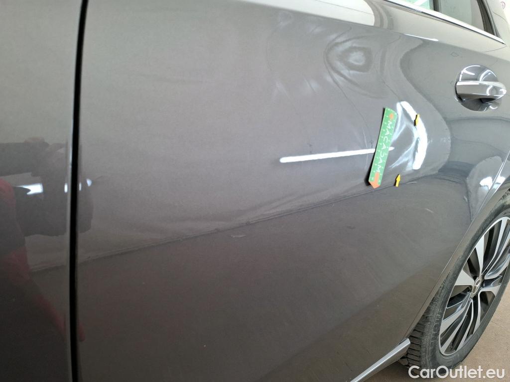  Mercedes  A-Klasse MERCEDES-BENZ Classe A Compact / 2018 / 5P / Berline A 250 e Business Line 8G-DCT #3