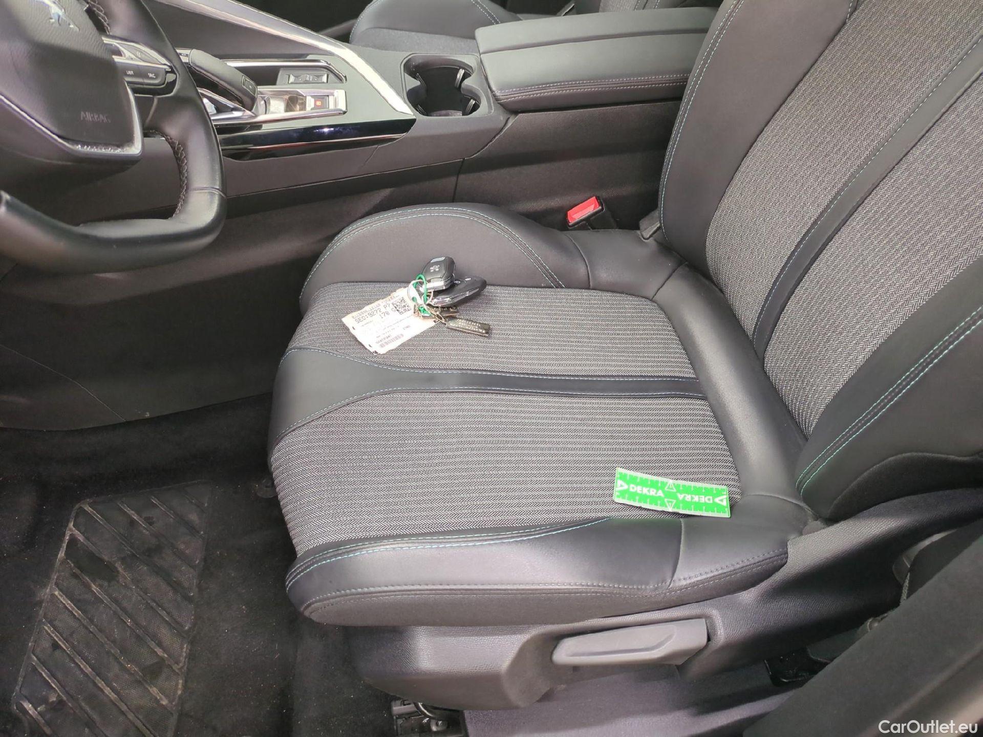  Peugeot  5008  Allure Pack 1.5 HDi 130CV BVA8 7 Sieges E6d #27