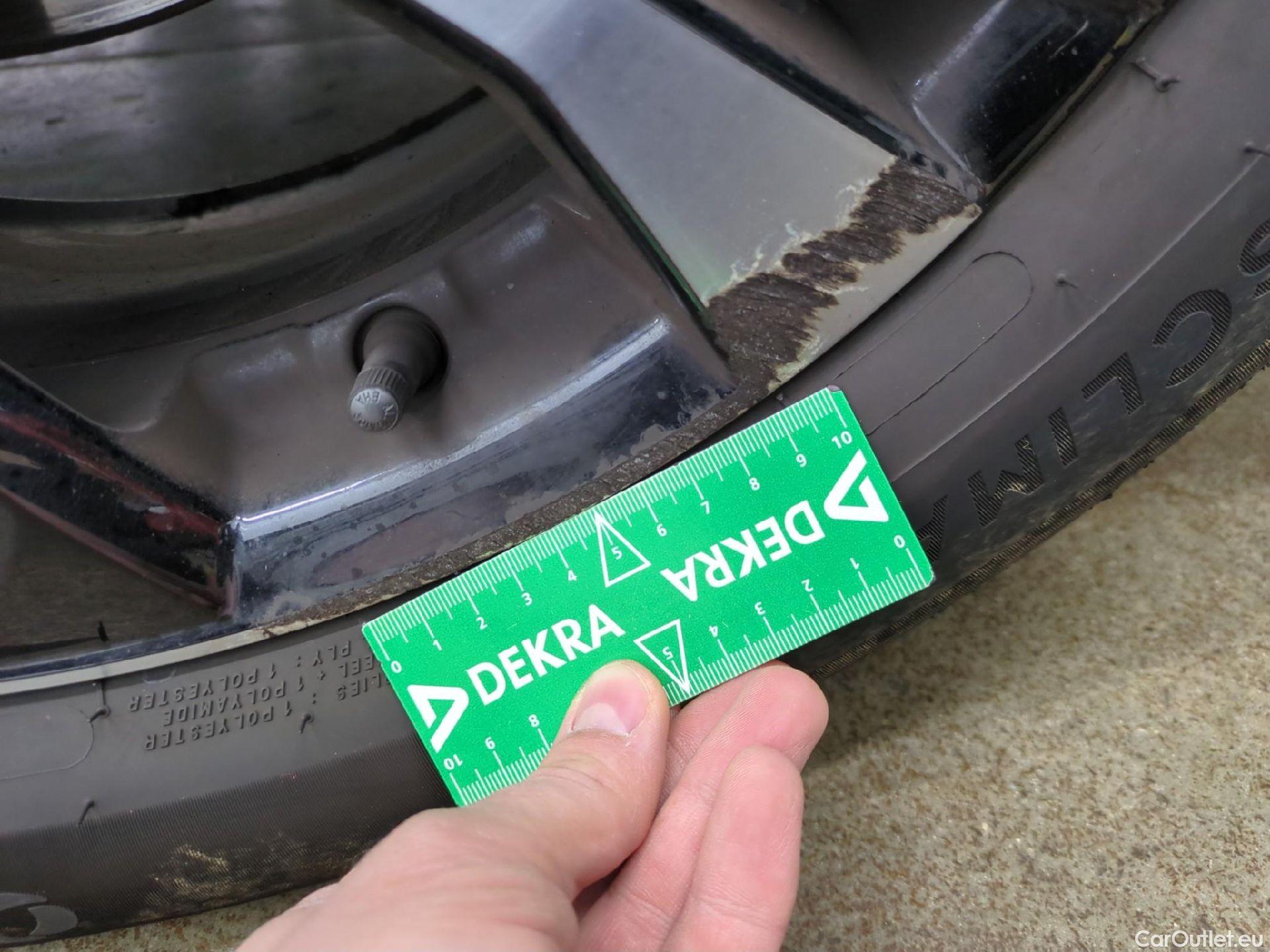  Peugeot  2008  Allure Business 1.5 HDi 110CV BVM6 E6d #10