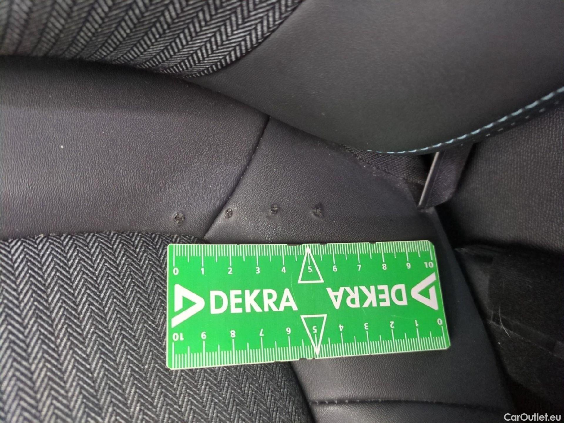  Peugeot  5008  Allure Pack 1.5 HDi 130CV BVA8 7 Sieges E6d #50