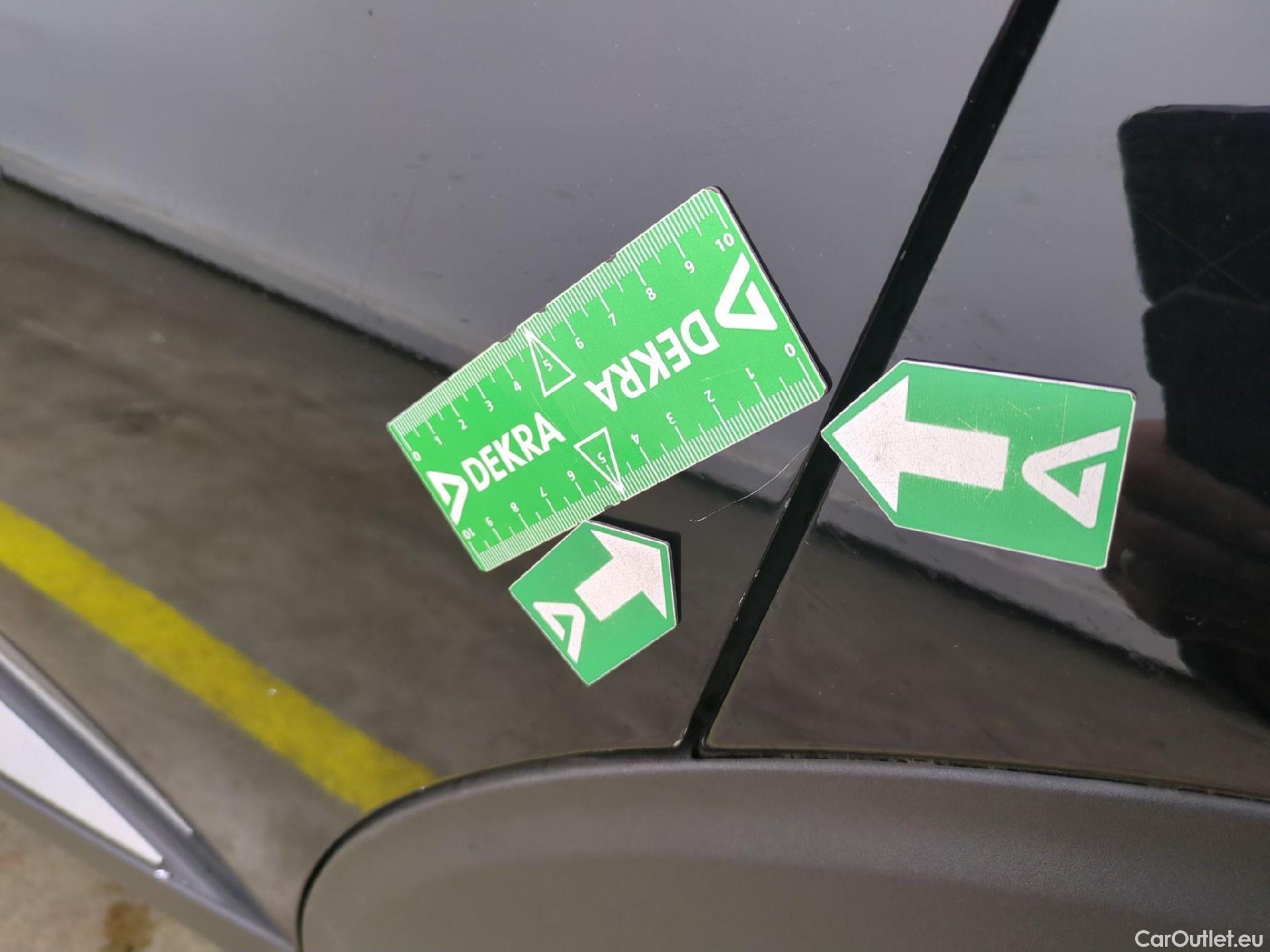  Peugeot  5008  Allure Pack 1.5 HDi 130CV BVA8 7 Sieges E6d #30