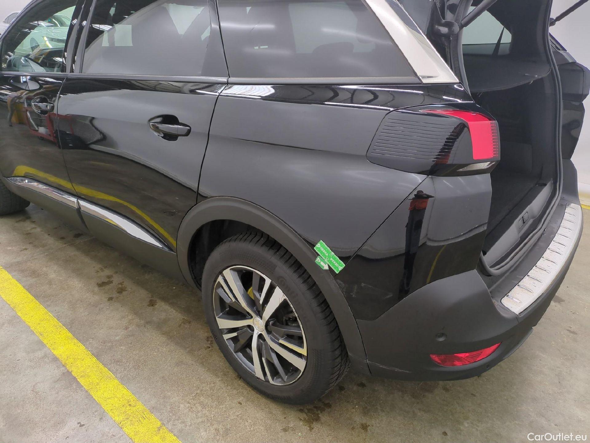  Peugeot  5008  Allure Pack 1.5 HDi 130CV BVA8 7 Sieges E6d #36