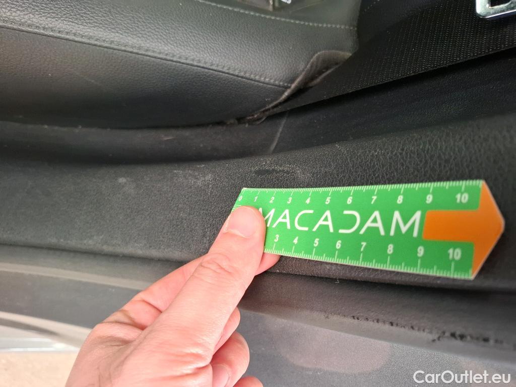  Mercedes  A-Klasse MERCEDES-BENZ Classe A Compact / 2018 / 5P / Berline A 250 e Business Line 8G-DCT #11