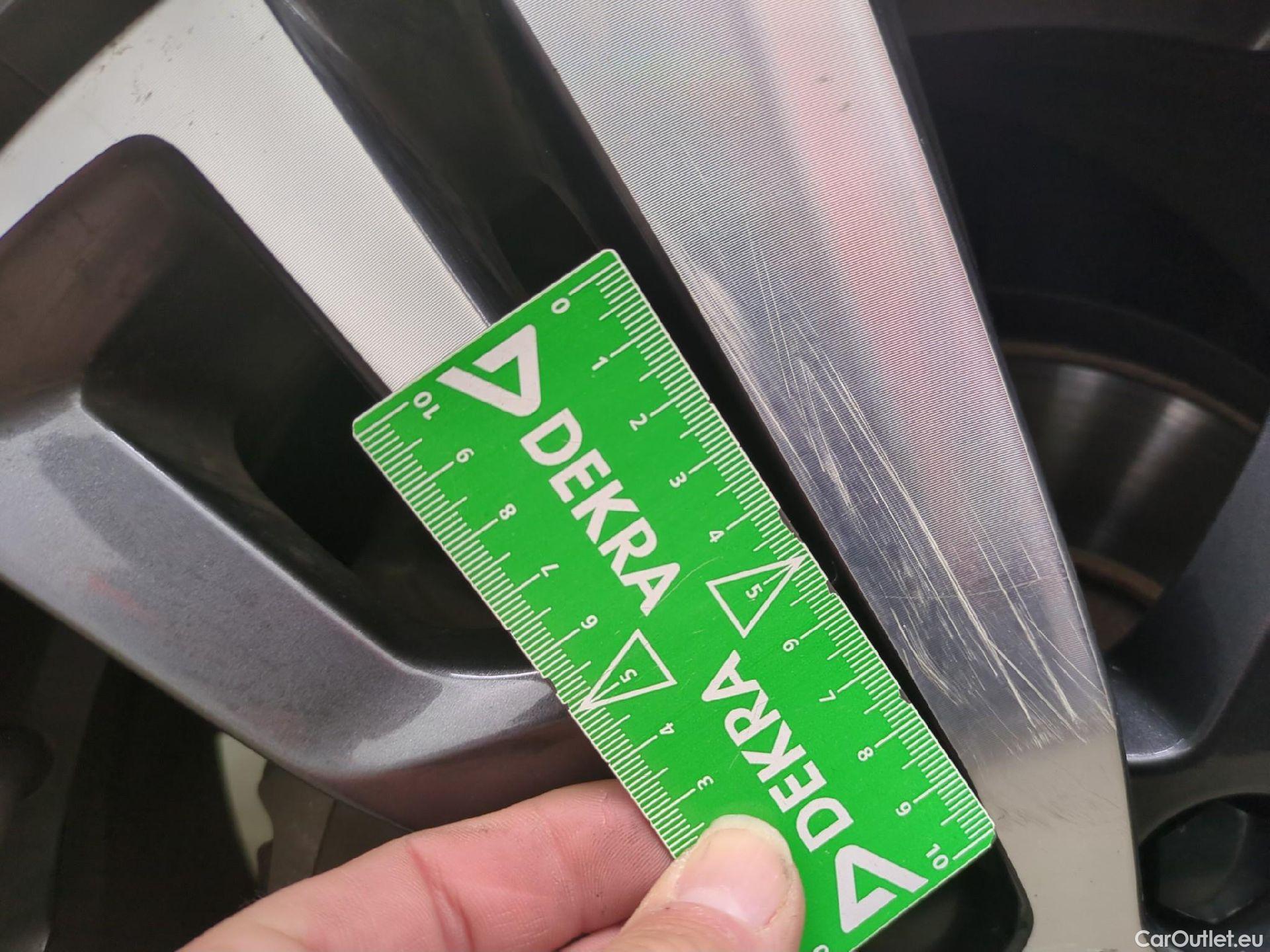  Peugeot  5008  Allure Pack 1.5 HDi 130CV BVA8 7 Sieges E6d #14