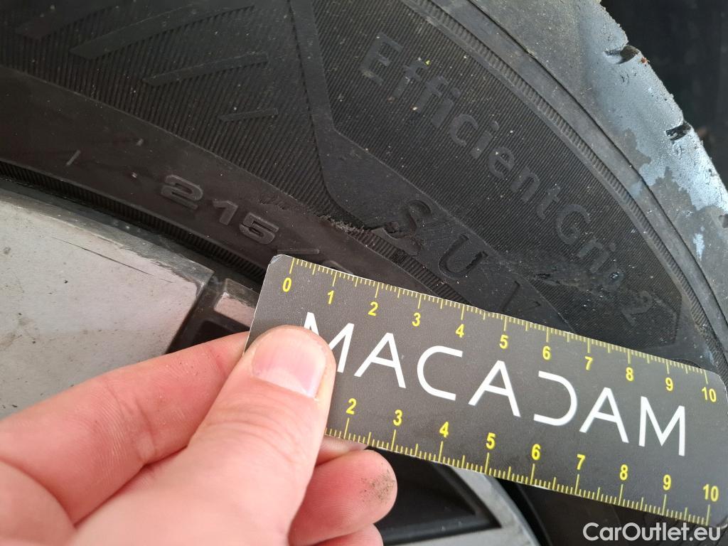  Nissan  Juke NISSAN  / 2019 / 5P / Crossover Hybrid 143 Business Edition #16