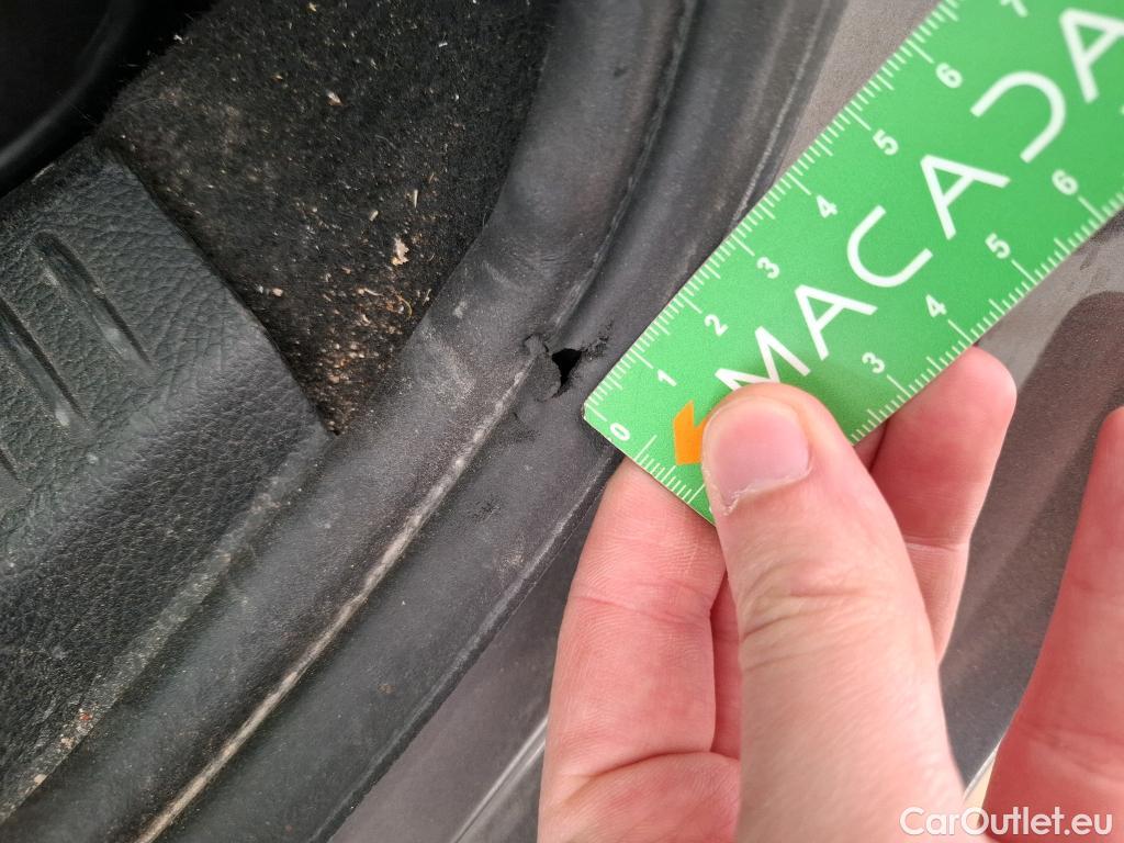  Mercedes  A-Klasse MERCEDES-BENZ Classe A Compact / 2018 / 5P / Berline A 250 e Business Line 8G-DCT #9