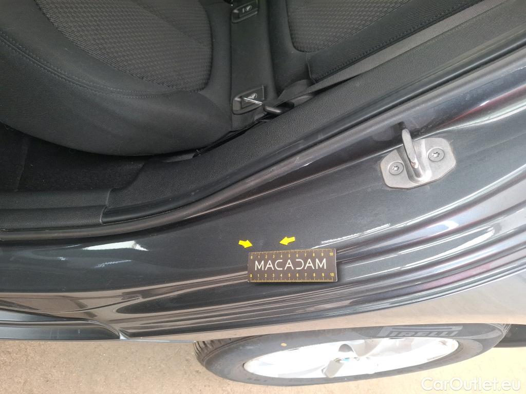  Bmw  Serie 2 BMW  Active Tourer / 2018 / 5P / monospace 218d Business Design Auto #12