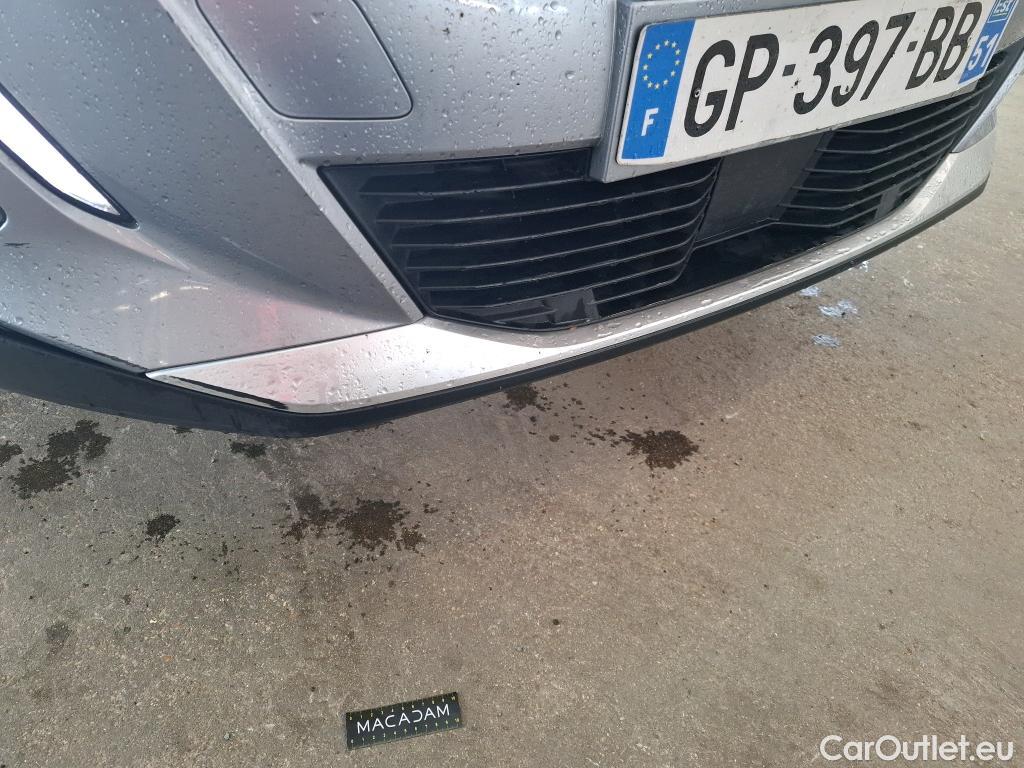  Peugeot  2008  Allure Pack 1.5 HDi 130CV BVA8 E6d #15