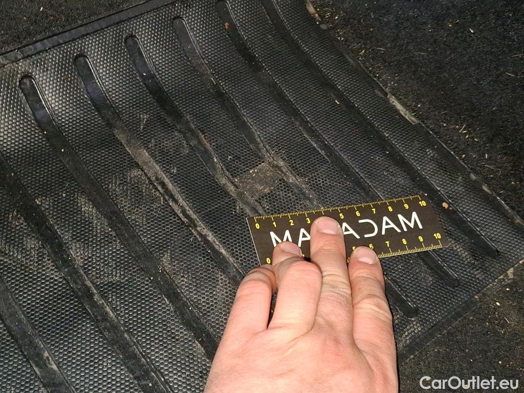  Peugeot  2008  Allure Pack 1.5 HDi 130CV BVA8 E6d #11