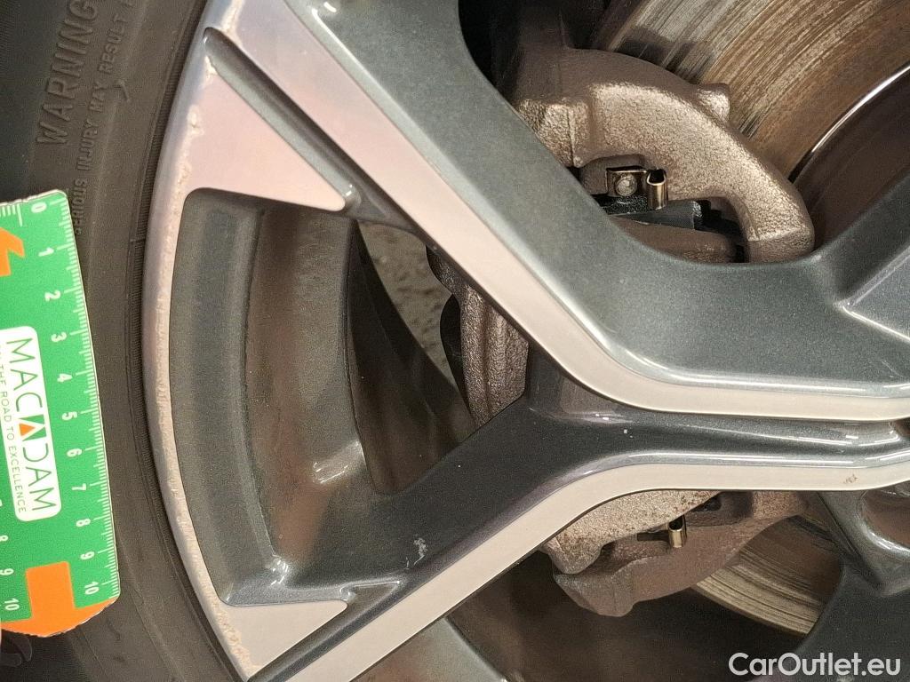  Bmw  X2 Série  sDrive 18i Lounge 1.5 135CV BVA7 E6d #9