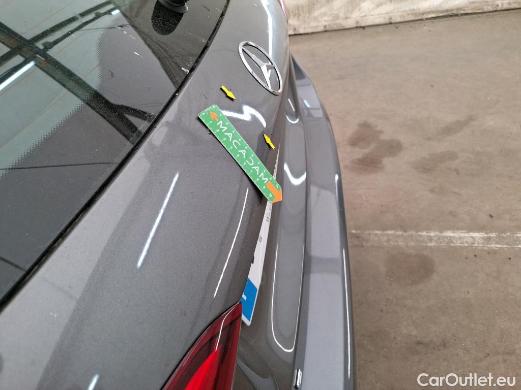  Mercedes  A-Klasse MERCEDES-BENZ Classe A Compact / 2018 / 5P / Berline A 250 e Business Line 8G-DCT #2