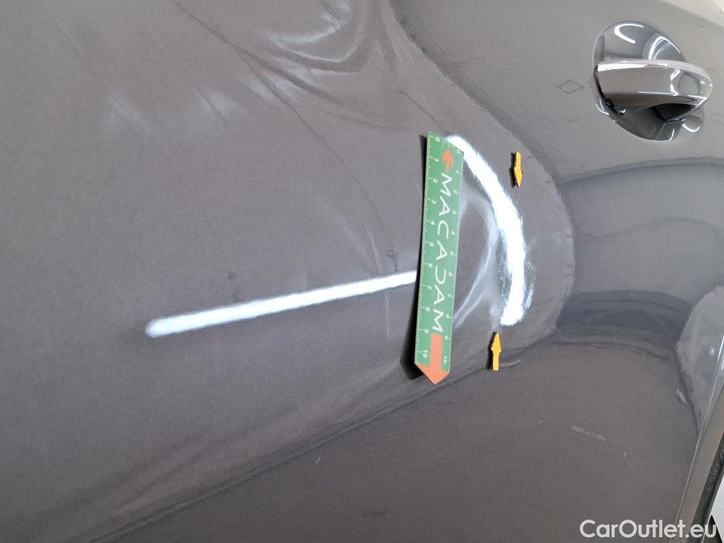  Mercedes  A-Klasse MERCEDES-BENZ Classe A Compact / 2018 / 5P / Berline A 250 e Business Line 8G-DCT #4