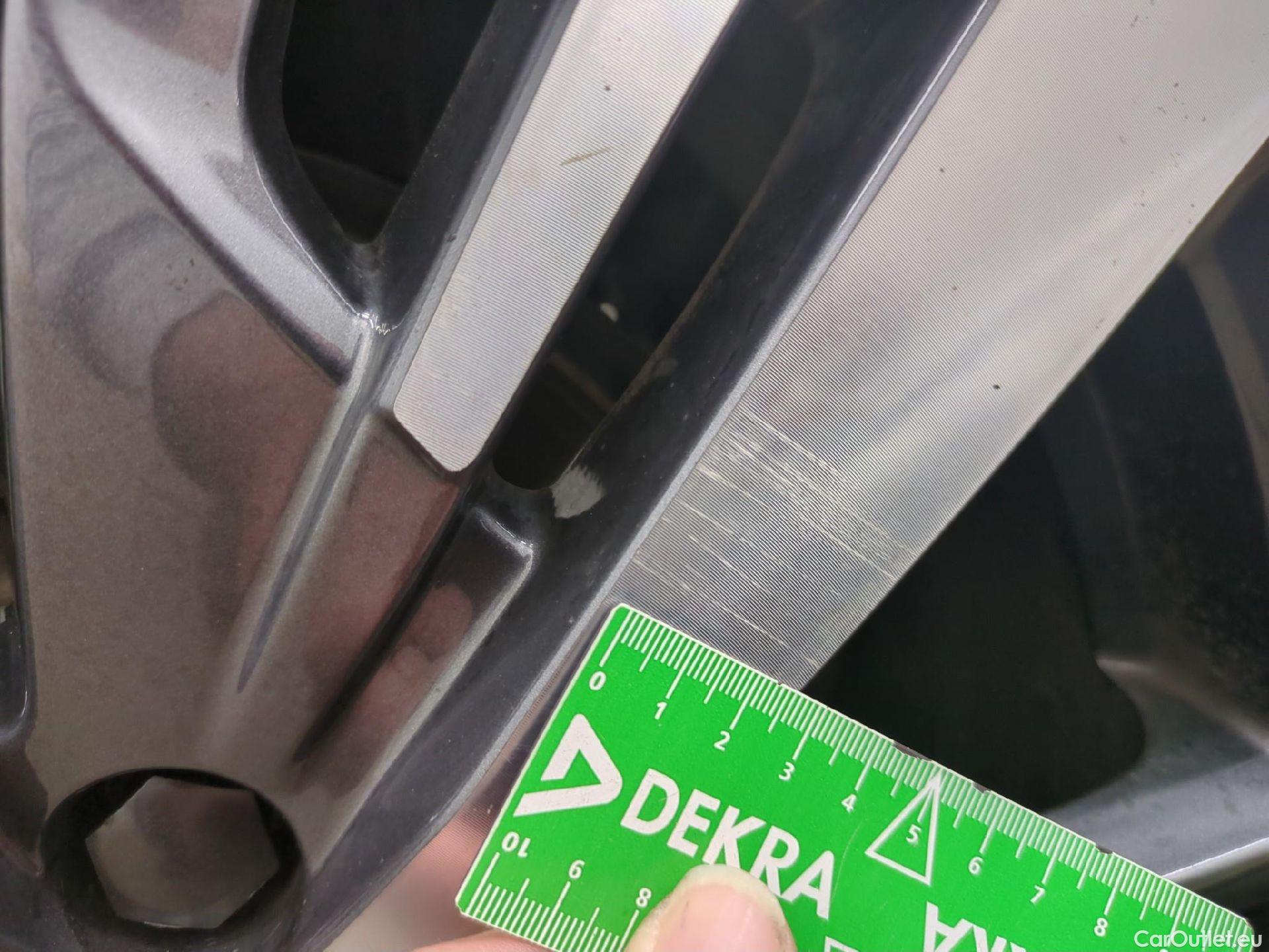  Peugeot  5008  Allure Pack 1.5 HDi 130CV BVA8 7 Sieges E6d #15