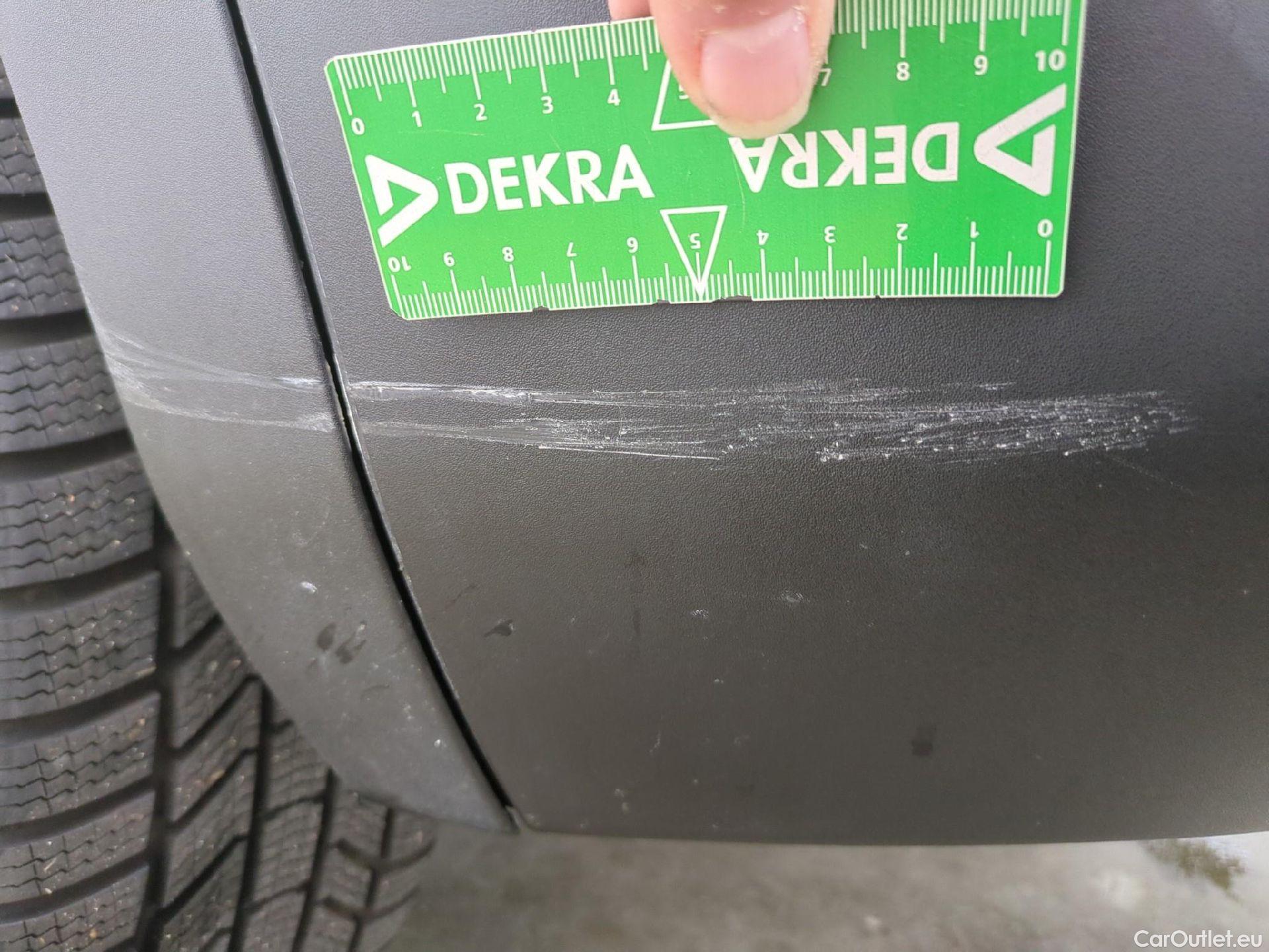  Peugeot  5008  Allure Pack 1.5 HDi 130CV BVA8 7 Sieges E6d #43