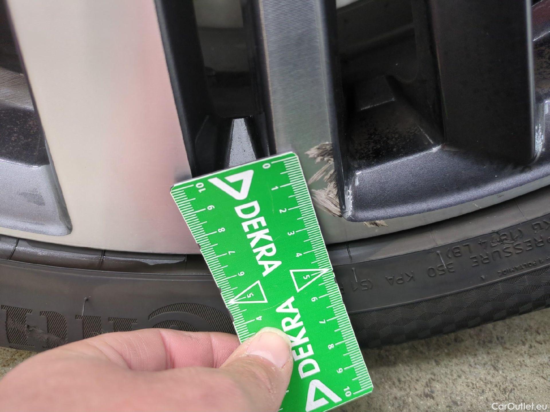  Peugeot  5008  Allure Pack 1.5 HDi 130CV BVA8 7 Sieges E6d #22