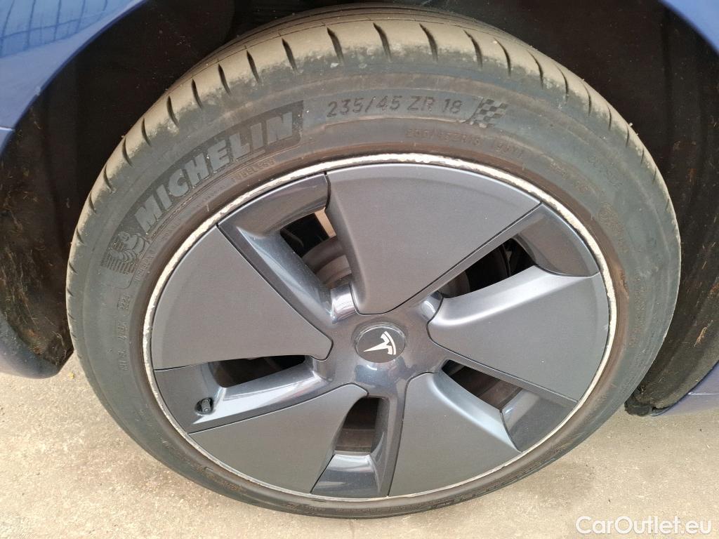  Tesla  Model 3 TESLA  / 2018 / 4P / Berline Autonomie Standard Plus RWD #27