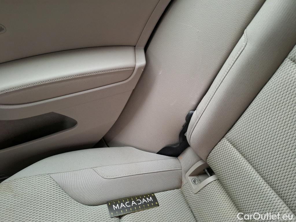  Volkswagen  Golf  VII Berline Confortline Business BMT 1.6 TDI 115CV BVM5 E6dT #47