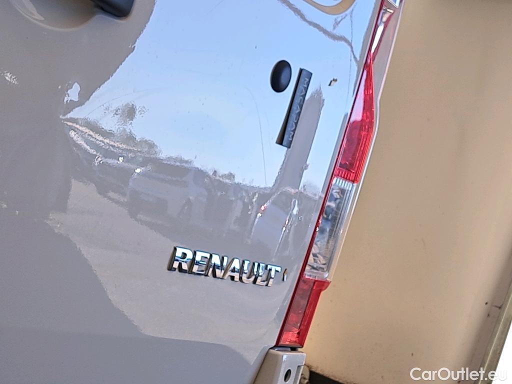  Renault  Master  Fourgon L2H2 3 3 Grand Confort dCi 135CV BVM6 E6dT #2