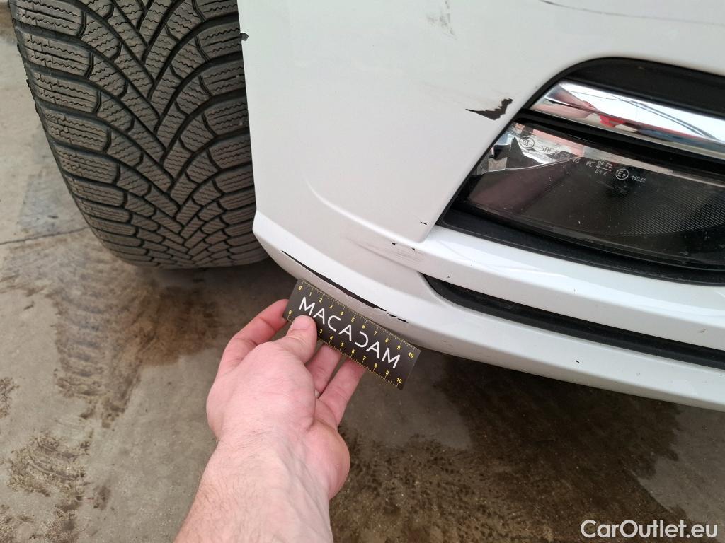  Volkswagen  Golf  VII Berline Confortline Business BMT 1.6 TDI 115CV BVM5 E6dT #31