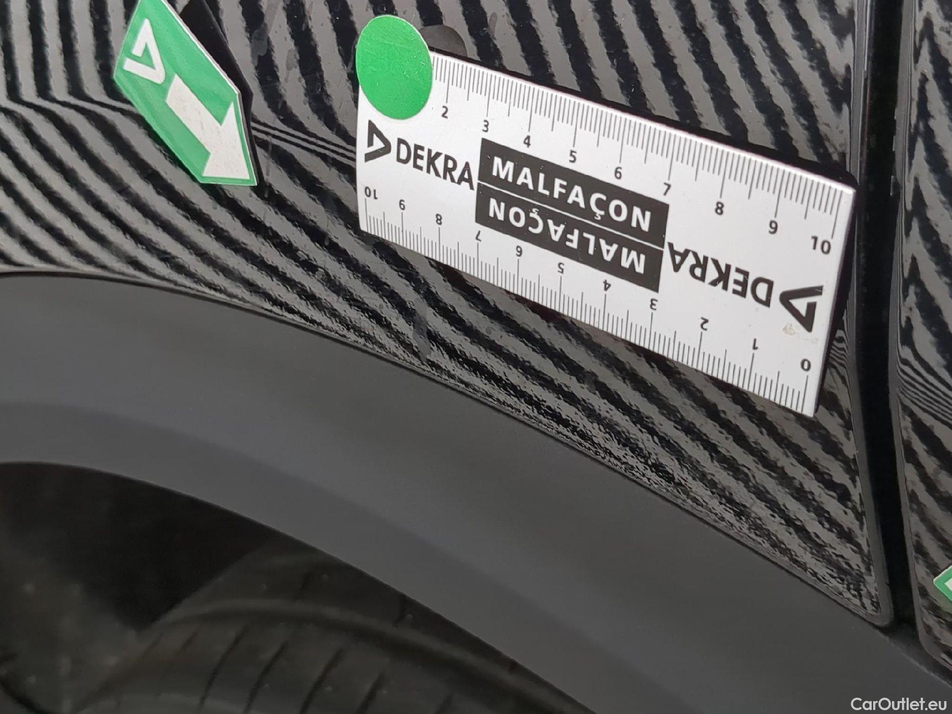  Volkswagen  T-ROC VOLKSWAGEN  / 2017 / 5P / SUV 1.5 TSI 150 EVO CARAT DSG7 #30