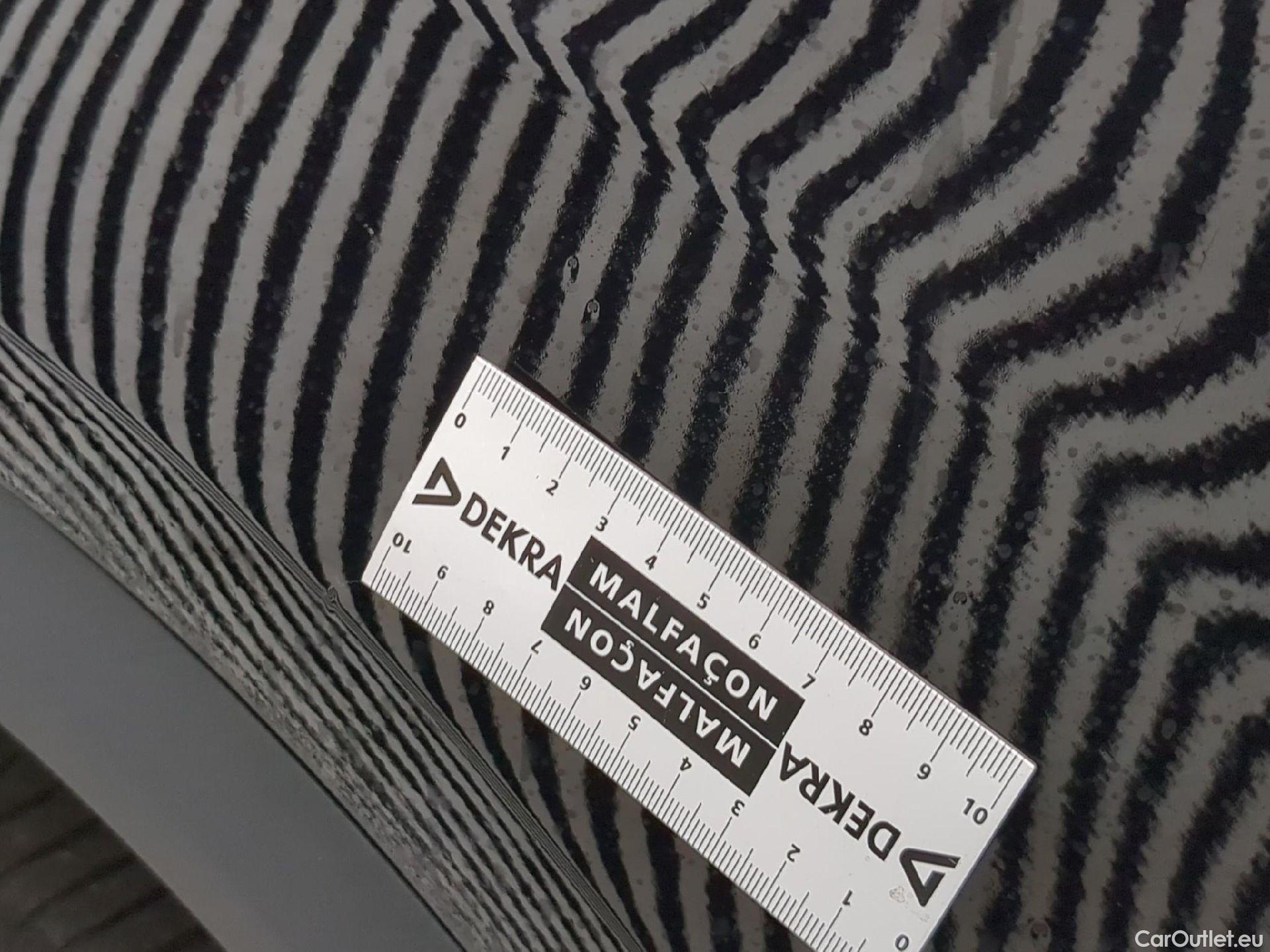  Volkswagen  T-ROC VOLKSWAGEN  / 2017 / 5P / SUV 1.5 TSI 150 EVO CARAT DSG7 #42