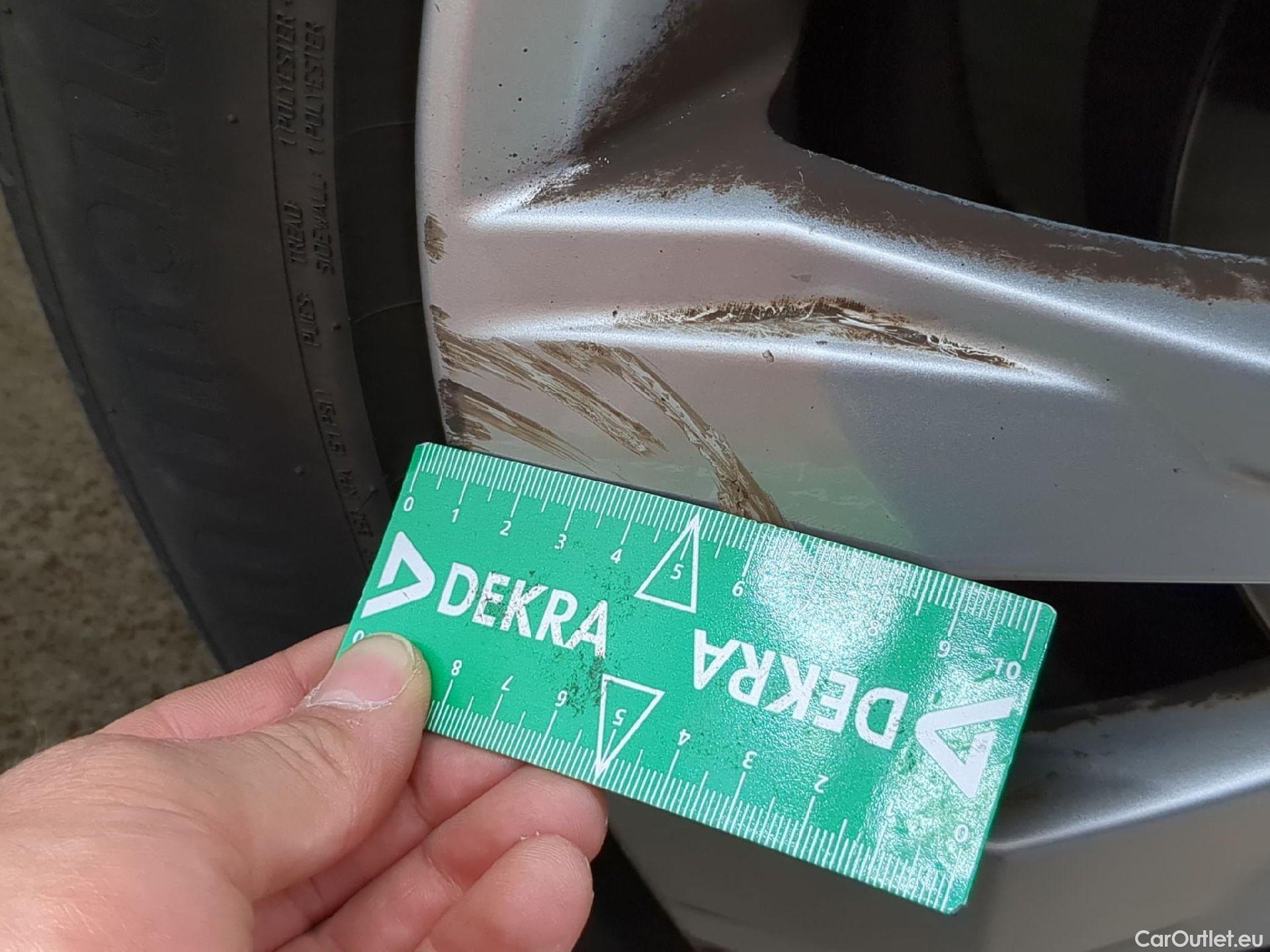  Volkswagen  T-ROC VOLKSWAGEN  / 2017 / 5P / SUV 1.5 TSI 150 EVO CARAT DSG7 #11