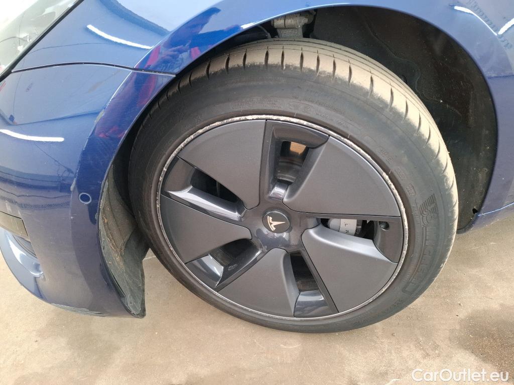  Tesla  Model 3 TESLA  / 2018 / 4P / Berline Autonomie Standard Plus RWD #33