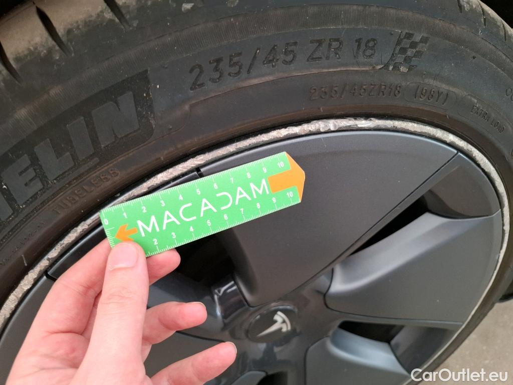  Tesla  Model 3 TESLA  / 2018 / 4P / Berline Autonomie Standard Plus RWD #13