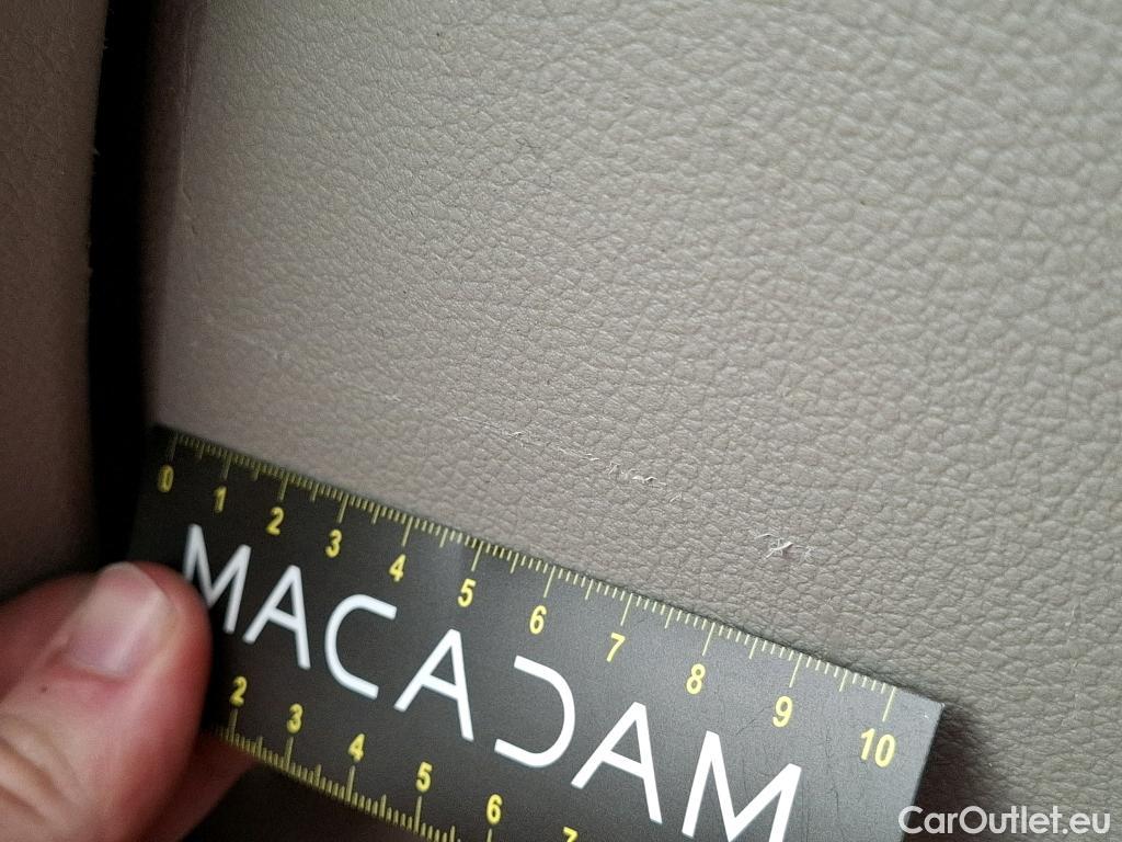  Volkswagen  Golf  VII Berline Confortline Business BMT 1.6 TDI 115CV BVM5 E6dT #48