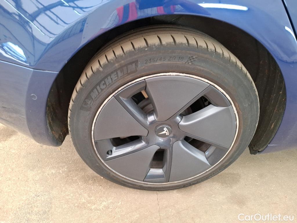  Tesla  Model 3 TESLA  / 2018 / 4P / Berline Autonomie Standard Plus RWD #11