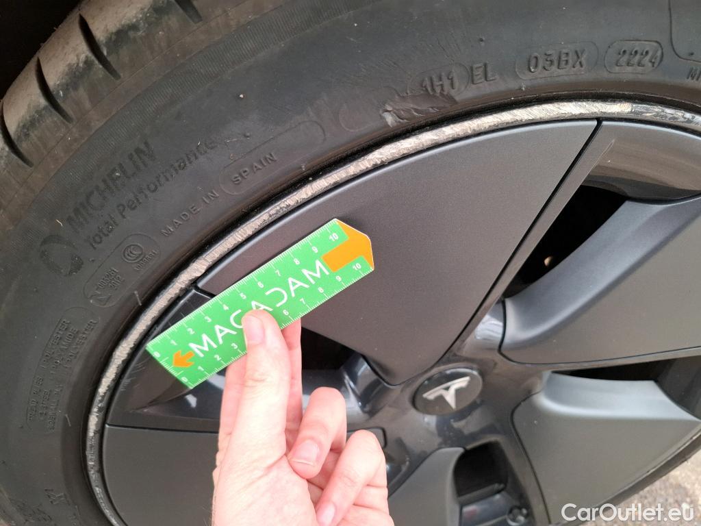  Tesla  Model 3 TESLA  / 2018 / 4P / Berline Autonomie Standard Plus RWD #39