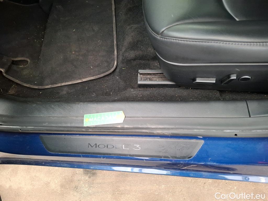  Tesla  Model 3 TESLA  / 2018 / 4P / Berline Autonomie Standard Plus RWD #31