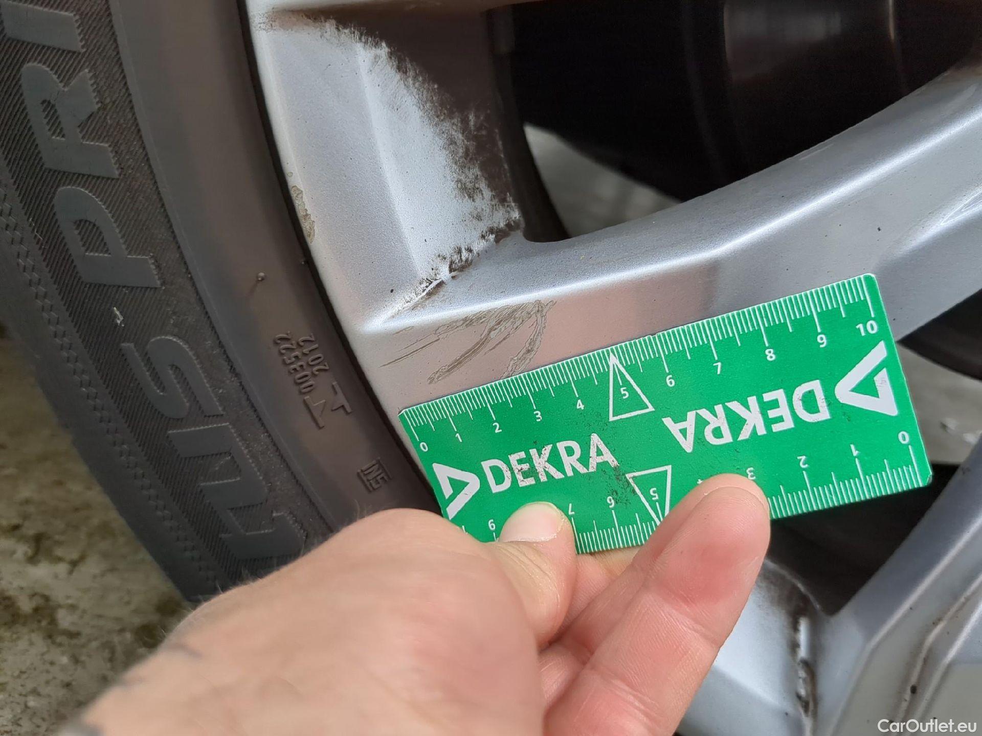  Volkswagen  T-ROC VOLKSWAGEN  / 2017 / 5P / SUV 1.5 TSI 150 EVO CARAT DSG7 #21