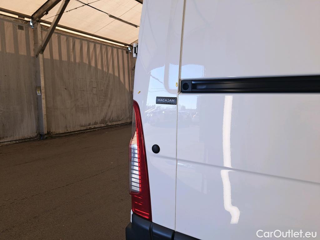  Renault  Master  Fourgon L2H2 3 3 Grand Confort dCi 135CV BVM6 E6dT #8