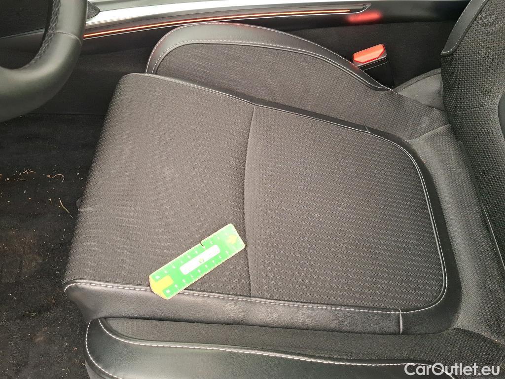  Renault  Megane  IV Berline 5 ptes. Techno 1.5 dCi 115CV BVM6 E6d #16