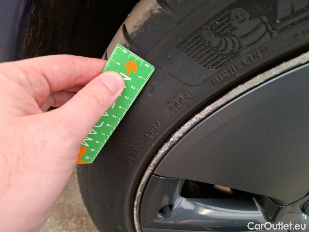  Tesla  Model 3 TESLA  / 2018 / 4P / Berline Autonomie Standard Plus RWD #28