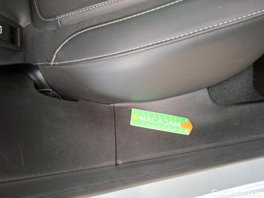  Renault  Megane  IV Berline 5 ptes. Techno 1.5 dCi 115CV BVA7 E6d #18