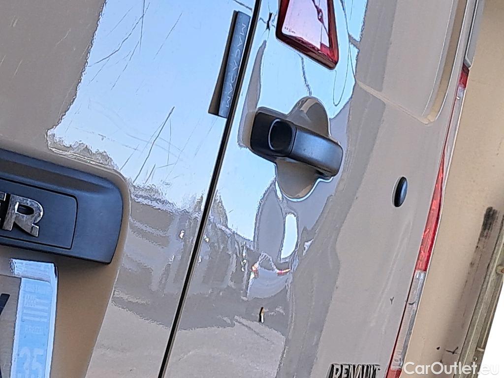  Renault  Master  Fourgon L2H2 3 3 Grand Confort dCi 135CV BVM6 E6dT #1