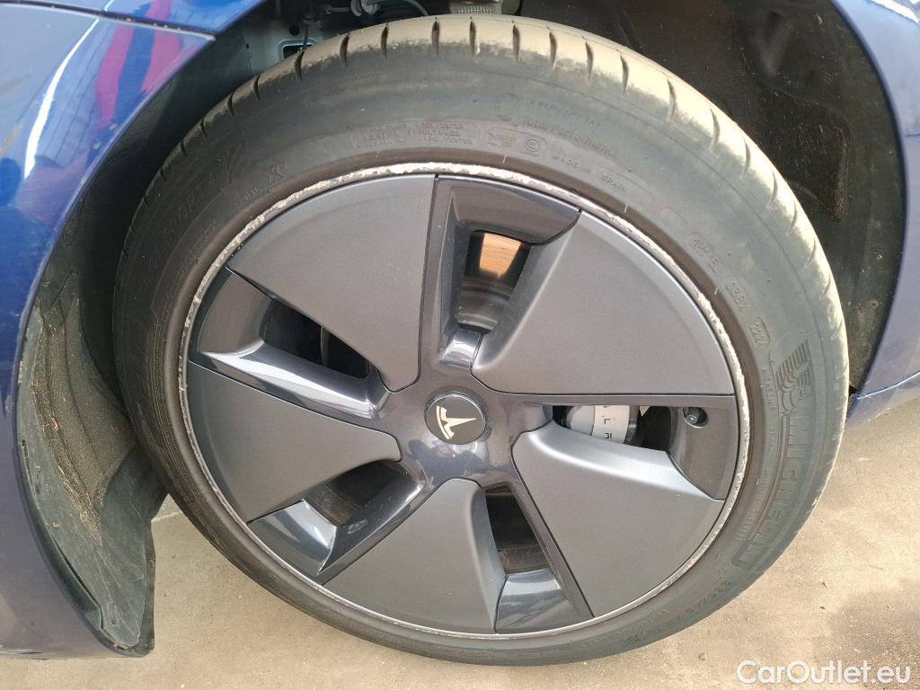  Tesla  Model 3 TESLA  / 2018 / 4P / Berline Autonomie Standard Plus RWD #34