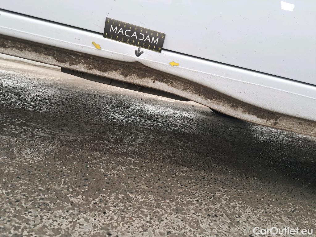  Renault  Master  Fourgon L2H2 3 3 Grand Confort dCi 135CV BVM6 E6dT #7