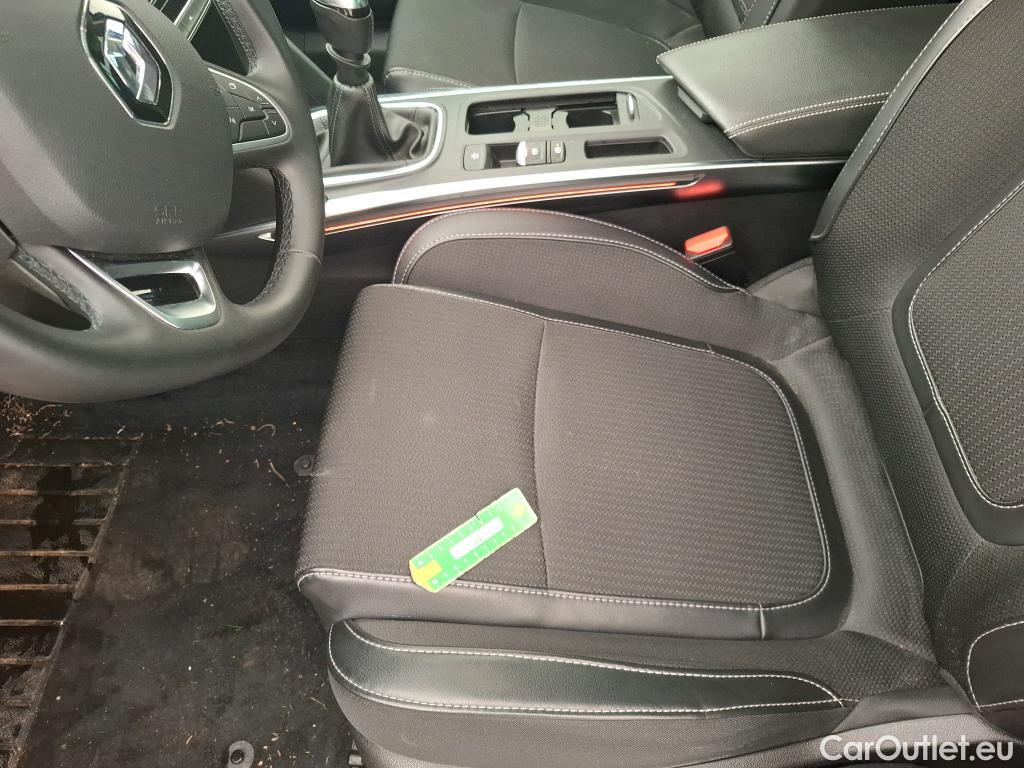  Renault  Megane  IV Berline 5 ptes. Techno 1.5 dCi 115CV BVM6 E6d #15