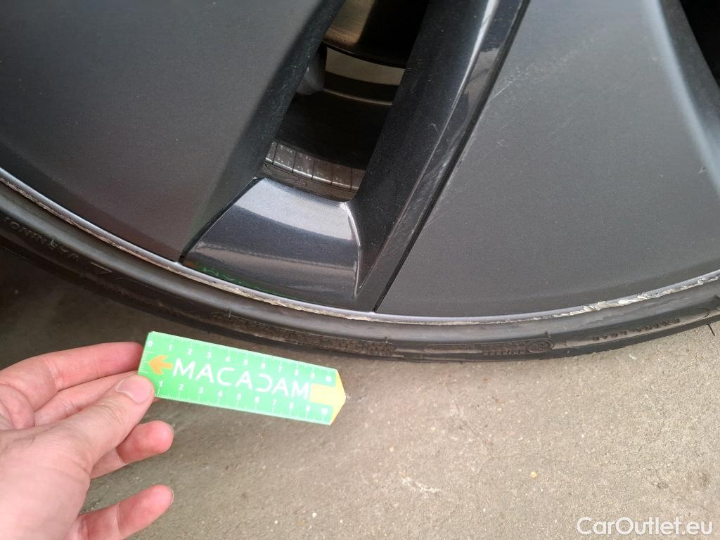  Tesla  Model 3 TESLA  / 2018 / 4P / Berline Autonomie Standard Plus RWD #45