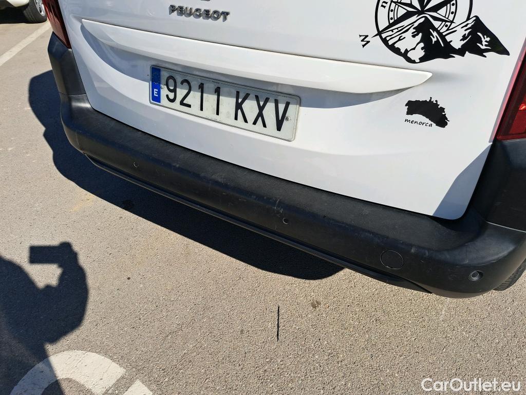  Peugeot  RIFTER PEUGEOT  / 2018 / 5P / monovolumen compacto Active Standard BlueHDi 73kW #18