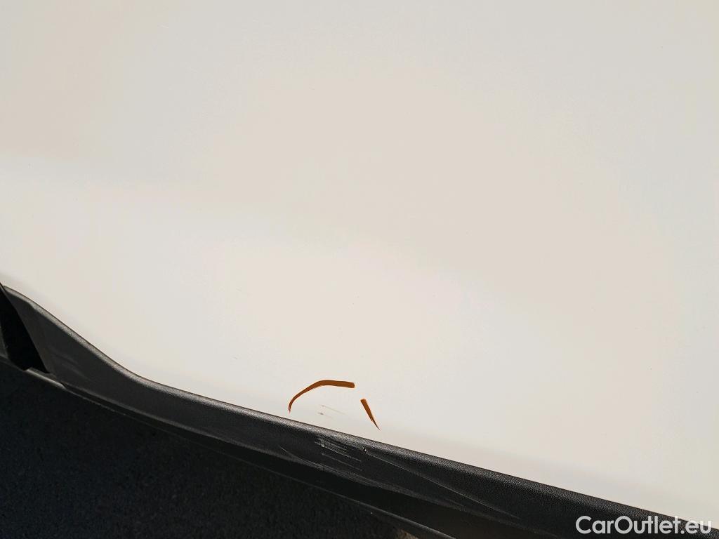  KIA  STONIC KIA  / 2017 / 5P / todoterreno 1.0 T-GDi 88kW (120CV) MHEV iMT Drive #23